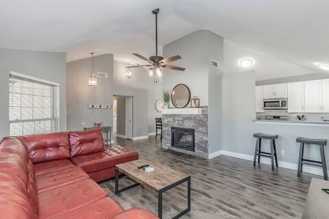 Cozy 3 bedroom - Family friendly!