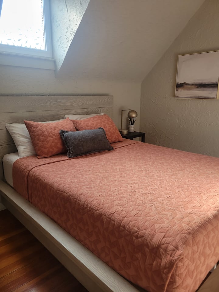 2 - ра спалня