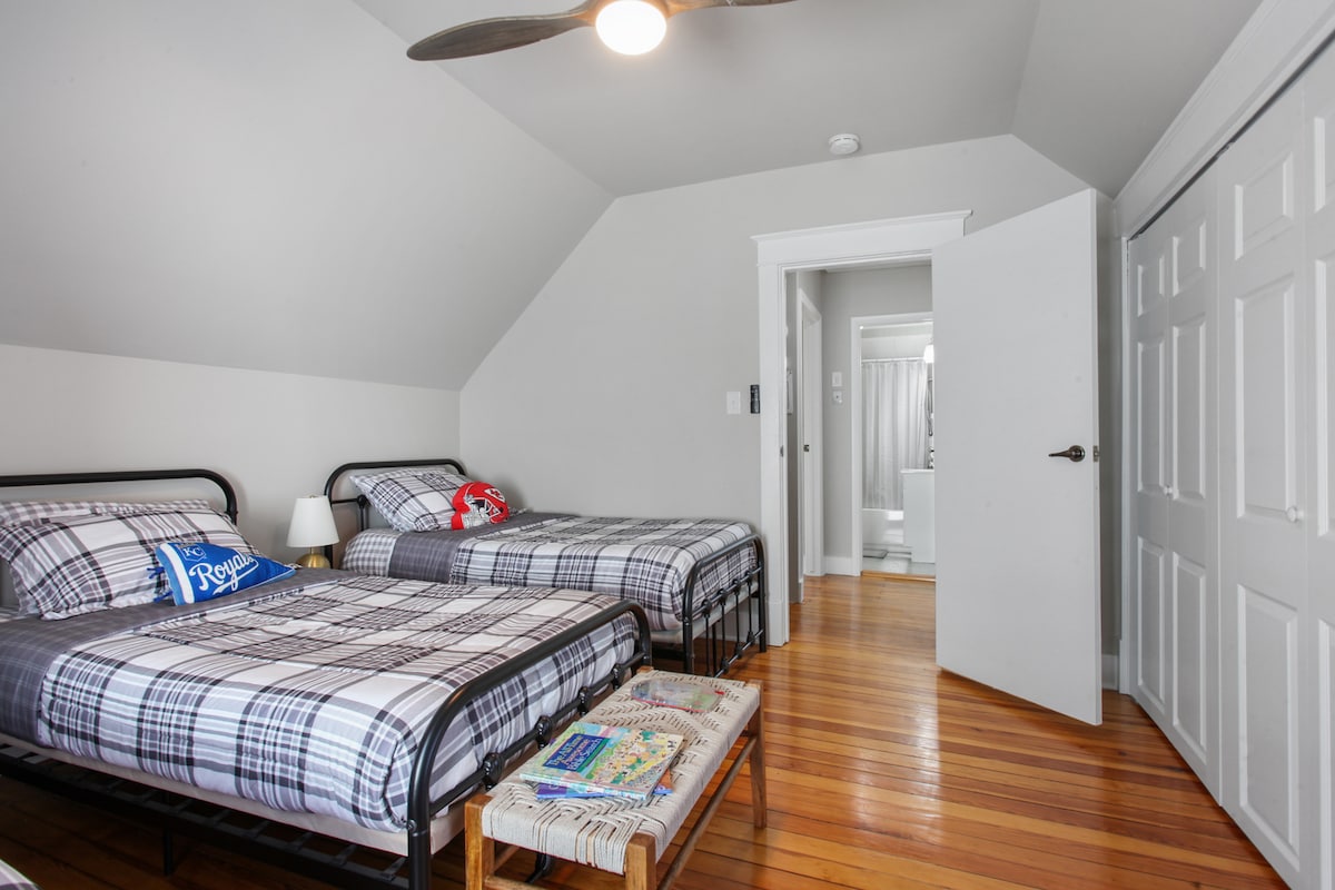 Chumba cha kulala cha 1 3 Vitanda Viwili