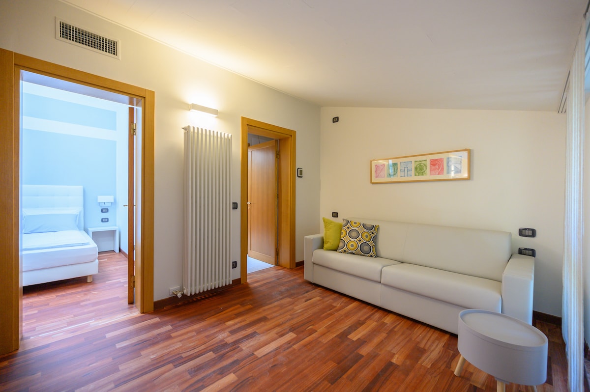 Top Airbnb: Dama del Lago(Il Limone):charm,lake view,quietness à Bardolino