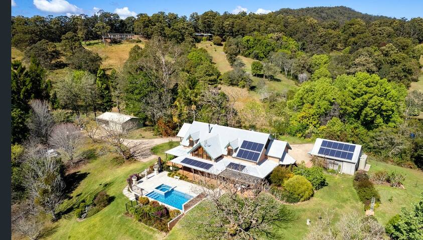 Bellingen at its best! Views, privacy & pool. gallery image 5