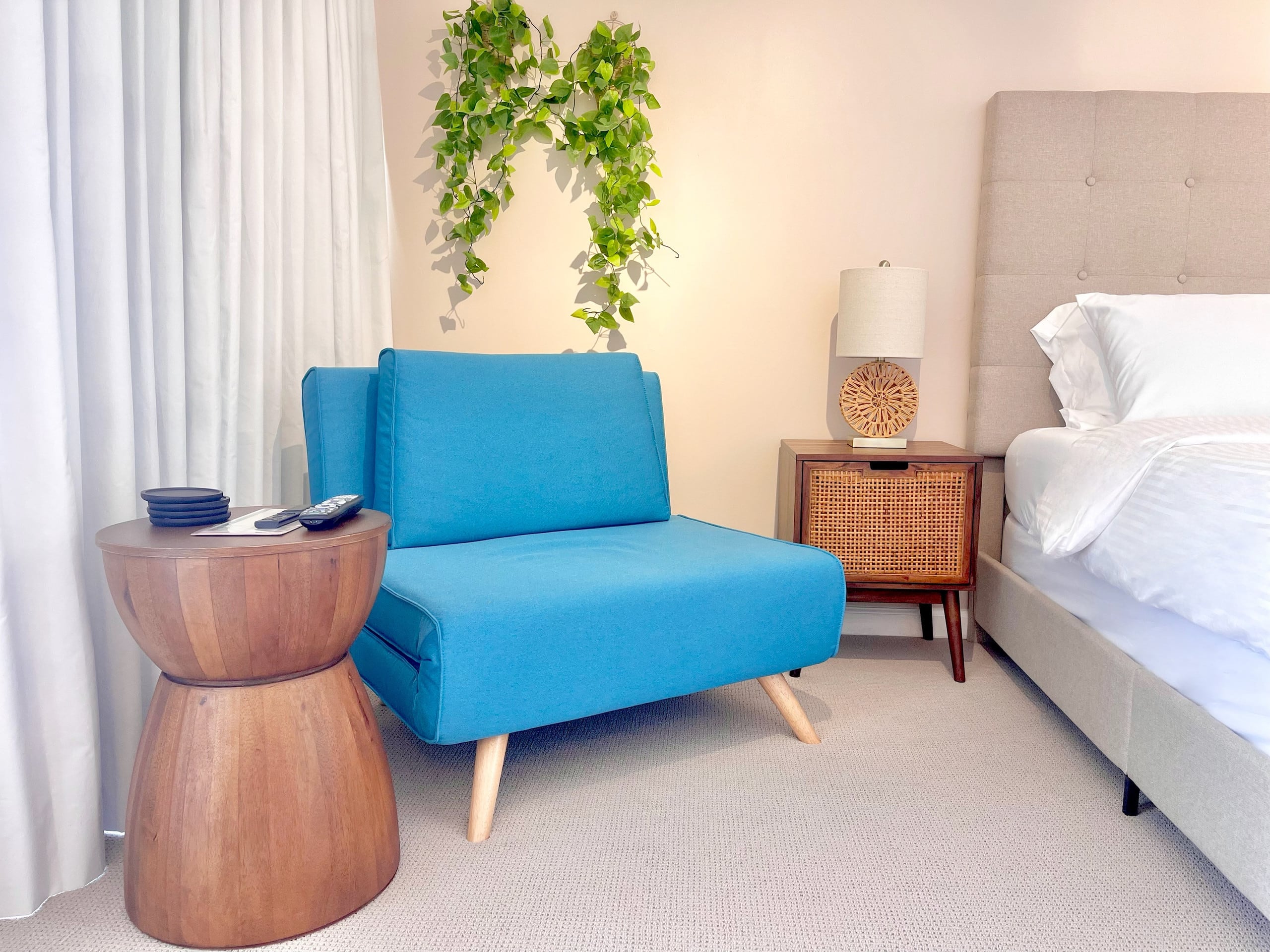 Condo in Honolulu · ★4.82 · Studio · 2 beds · 1 bath - Image 4