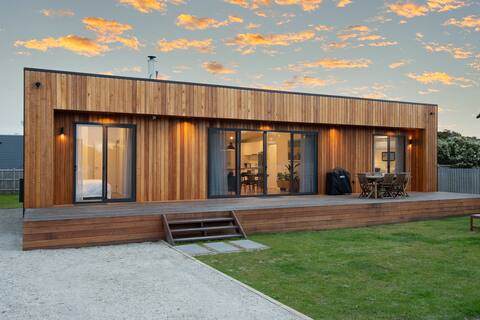 Bluewater Retreat; Cape Paterson Beach House