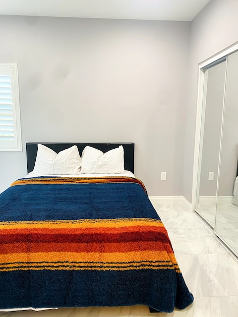 Adorable Brand New 3BE house, near Disney & Beach