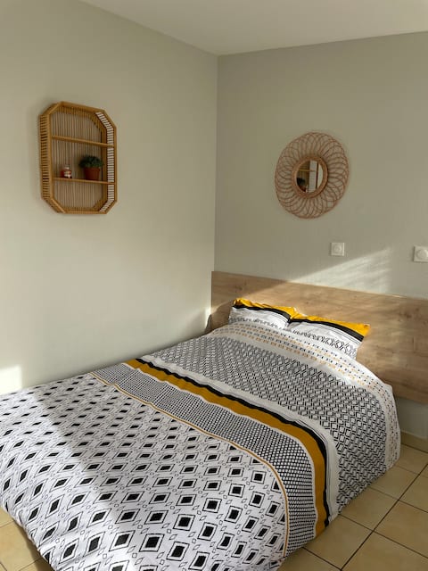 Propriété Airbnb réussie: Quiet independent studio house à Le Mans