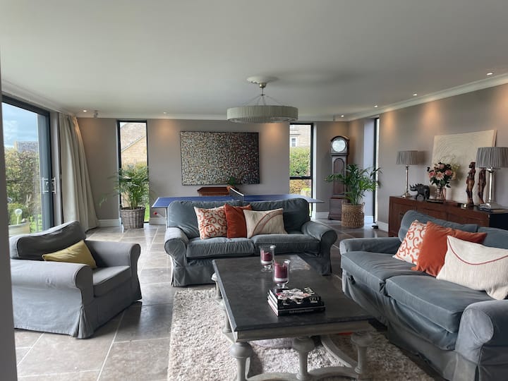 Country House With Awesome Views - Castle Combe