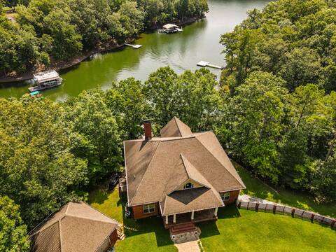 Beautiful Lakefront, Pet Frndly, Canoe, Sleeps 28+