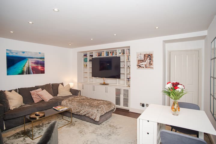 The Hidden Secret in Earl’s Court