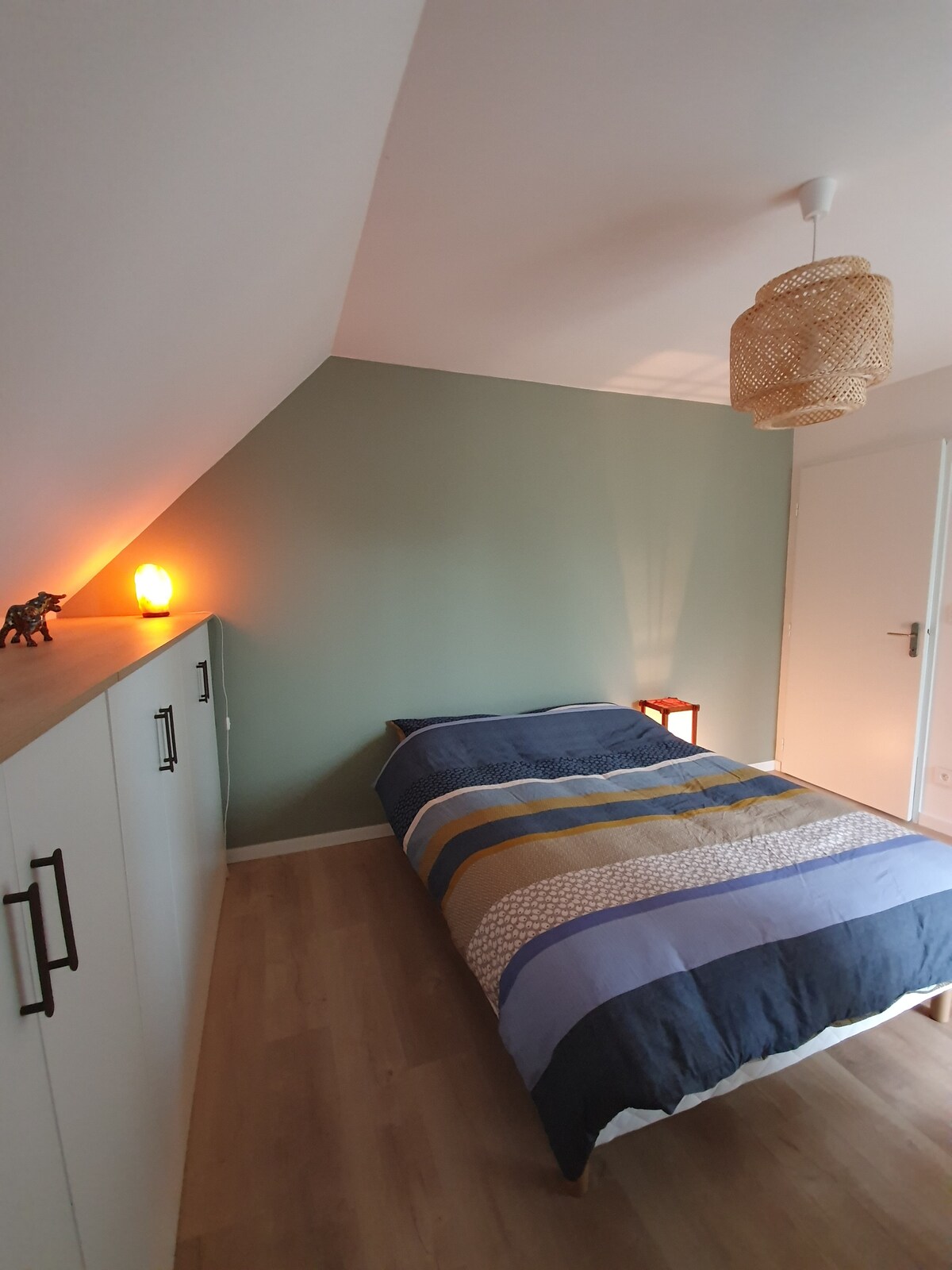 საძინებელი 2