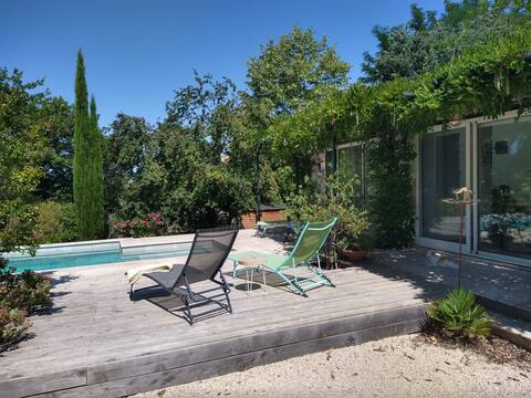 Charming 2 bed villa with pool near Uzès