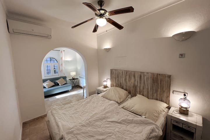 Segundo dormitorio con sofá cama adicional (pequeño)