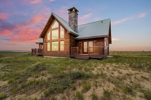 Tranquil 4-bedroom Glacier View Getaway