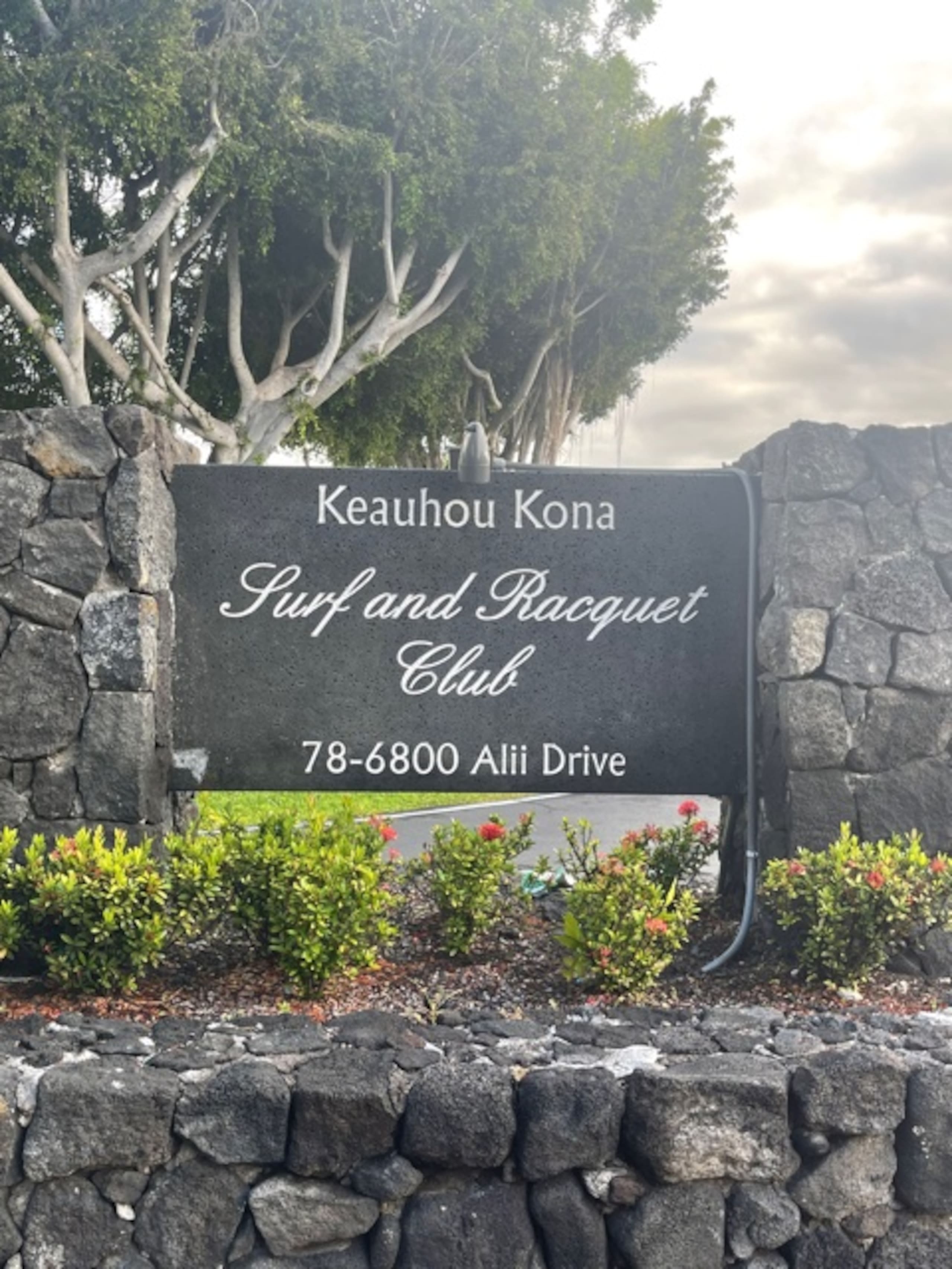 Condo in Kailua-Kona · ★4.85 · 1 bedroom · 1 bed · 2 baths - Image 2