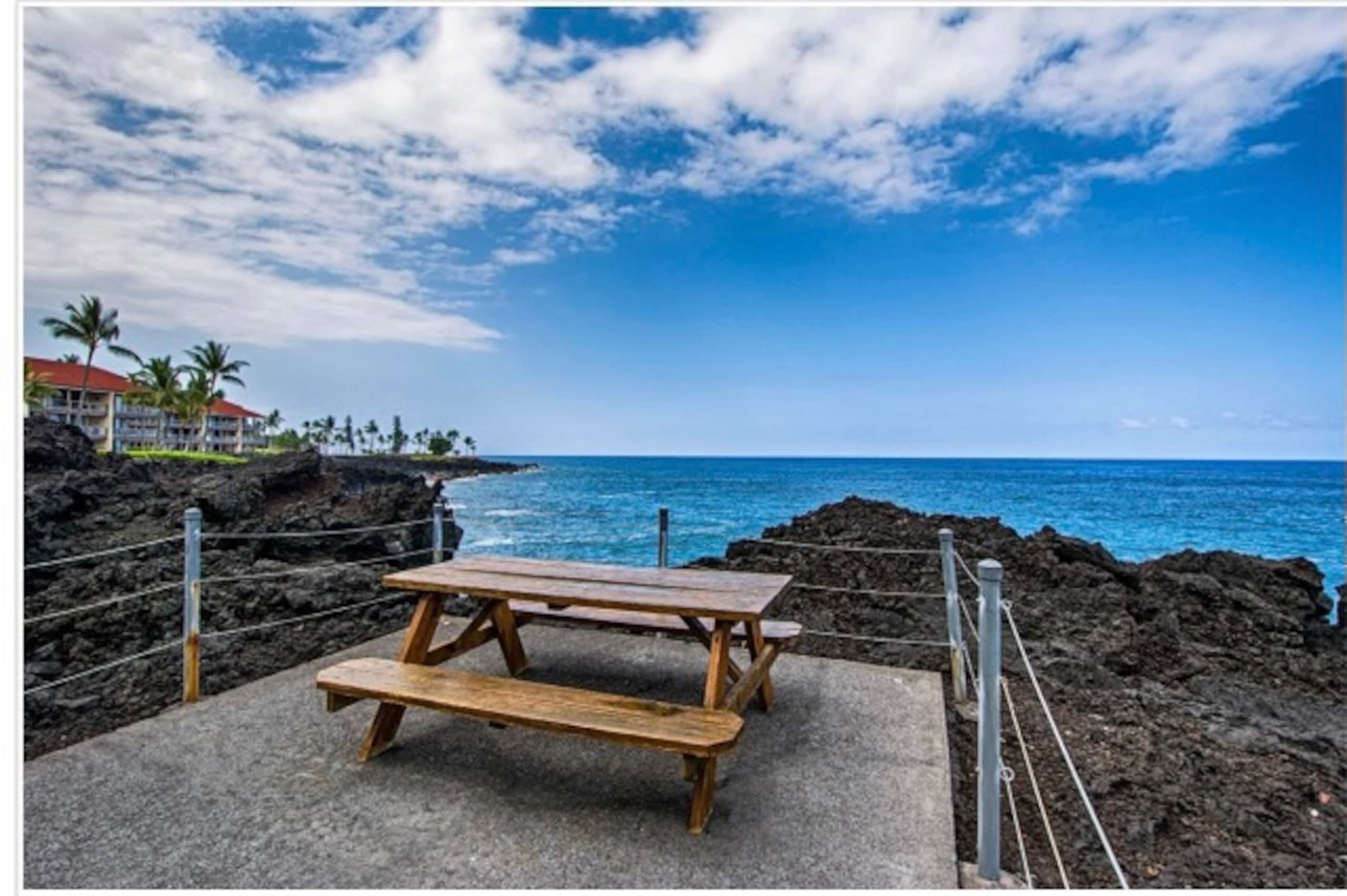 Condo in Kailua-Kona · ★4.85 · 1 bedroom · 1 bed · 2 baths - Image 12