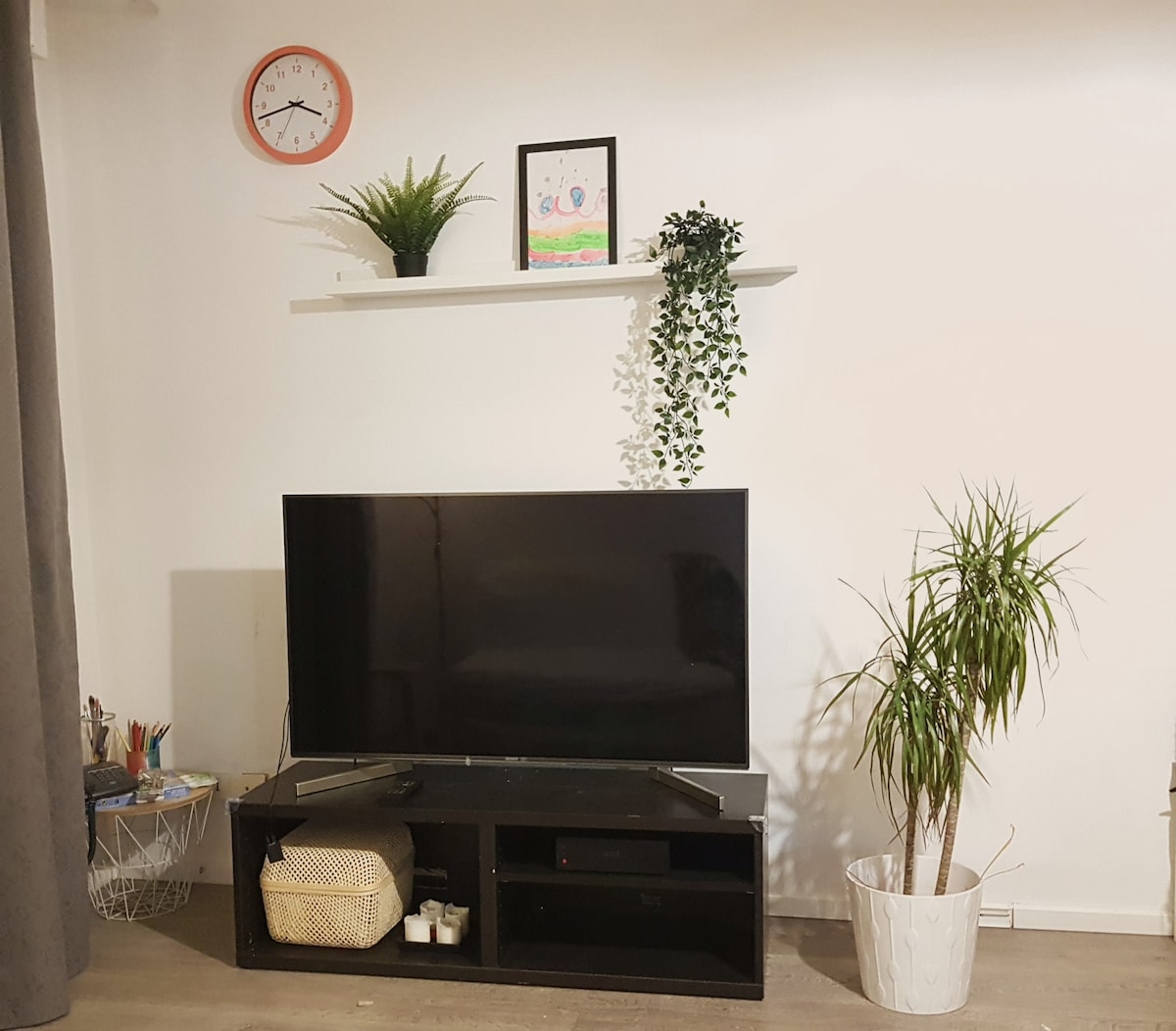 ทีวี HD 49 "avec Netflix 