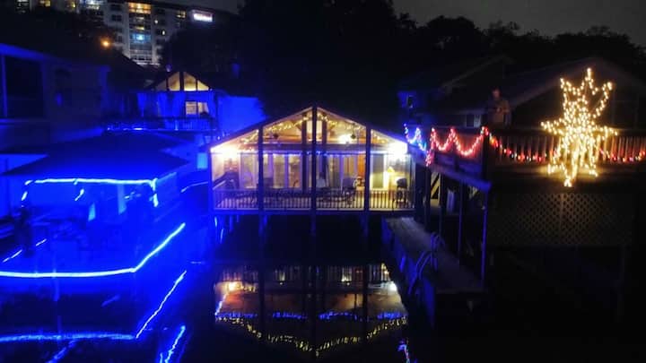 The Boat House on Lake Dora - Downtown Waterfront in Mount Dora