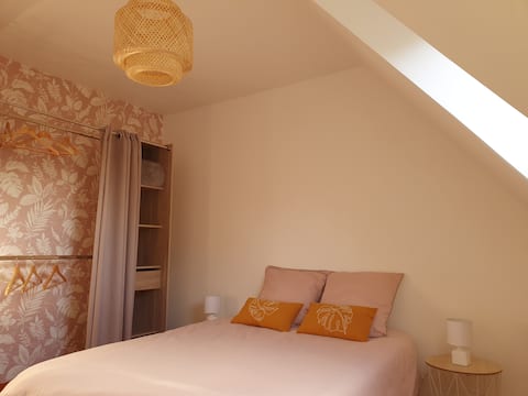 Cozy house with garage & on-site parking