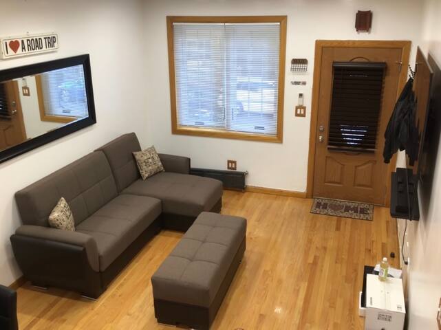 *Williamsburg Luxury PRIVATE Triplex Home* gallery image 2