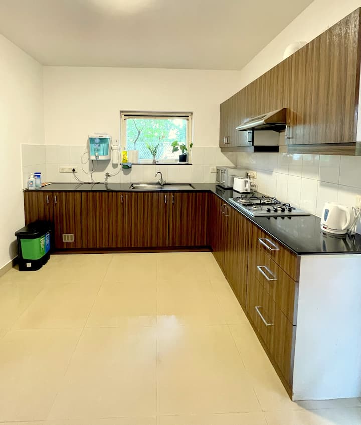 Spacious fully equipped kitchen