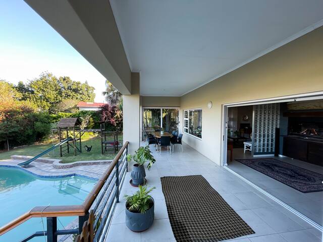 Very Spacious, Modern 3 Bedroom House in Eversdal gallery image 3