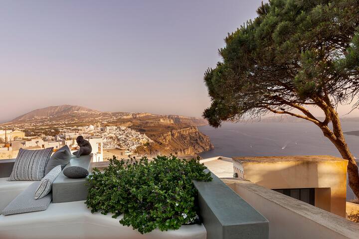 Coat of Arms Mansion – Caldera View Elegance gallery image 4