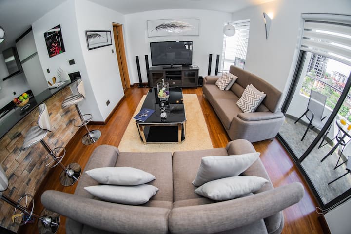 Duplex Premium Serviced Apt With Infinity Pool - Nairobi