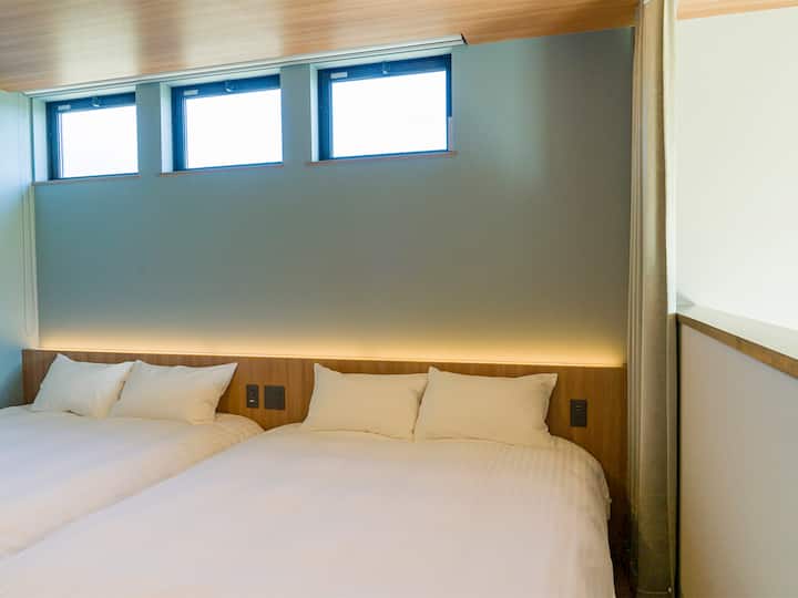 [109] Chumba cha kulala na kilima kidogo (ghorofa ya 2)