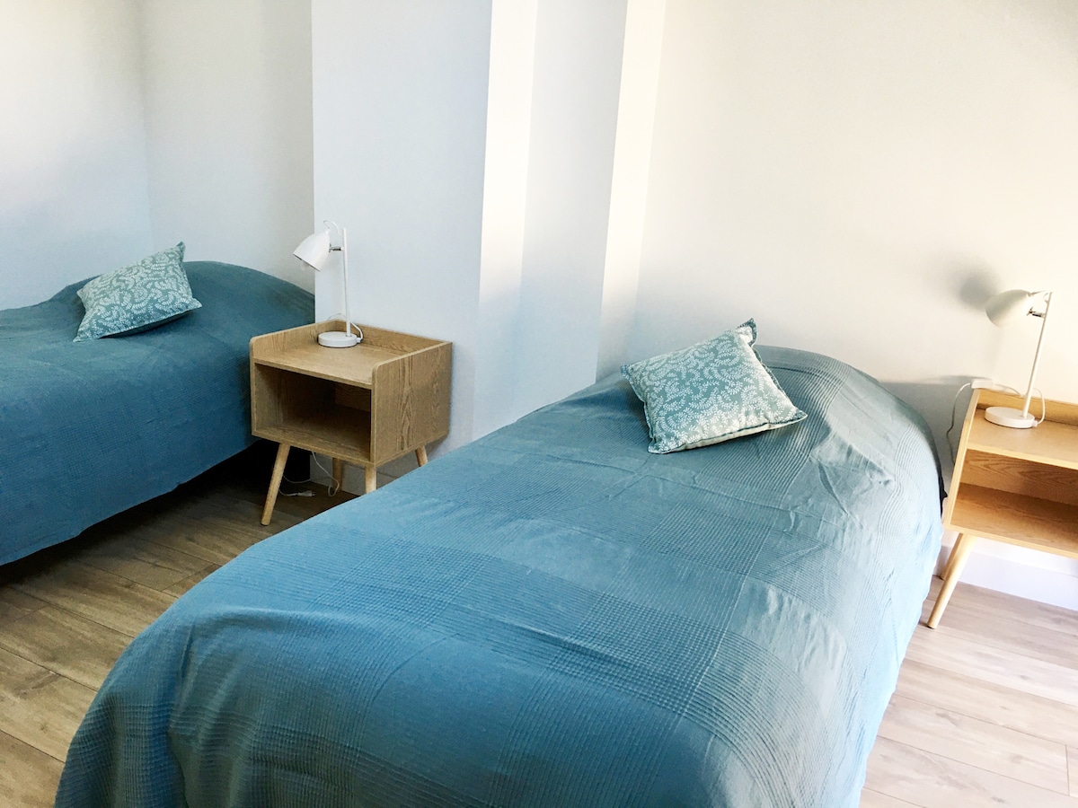 Chambre 2 - 2 lits 90x200cm