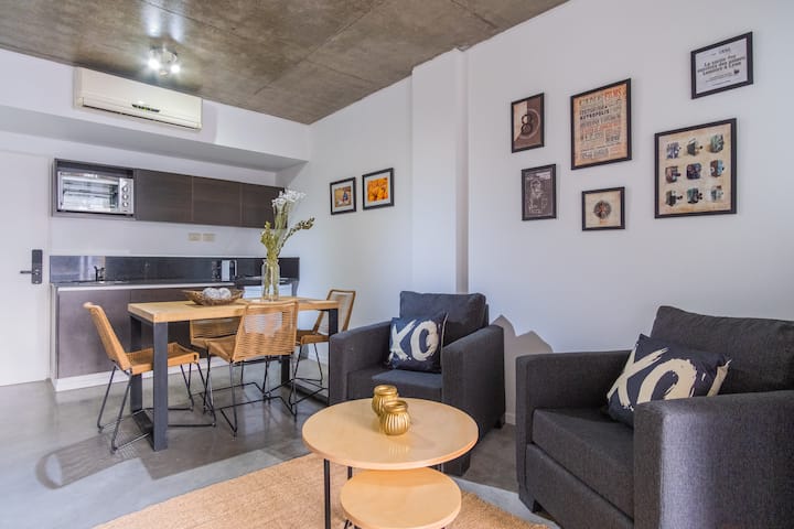 Kitnet em Palermo Hollywood com piscina no condomínio