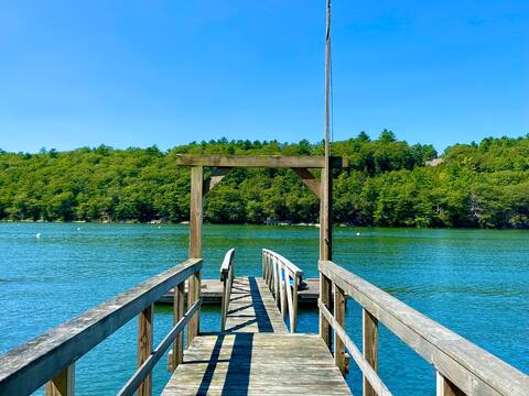 Lovely 3BR Oceanfront - Views, Own Dock, Chefs Kit