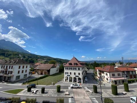 Renovated 80m2 apartment with a view