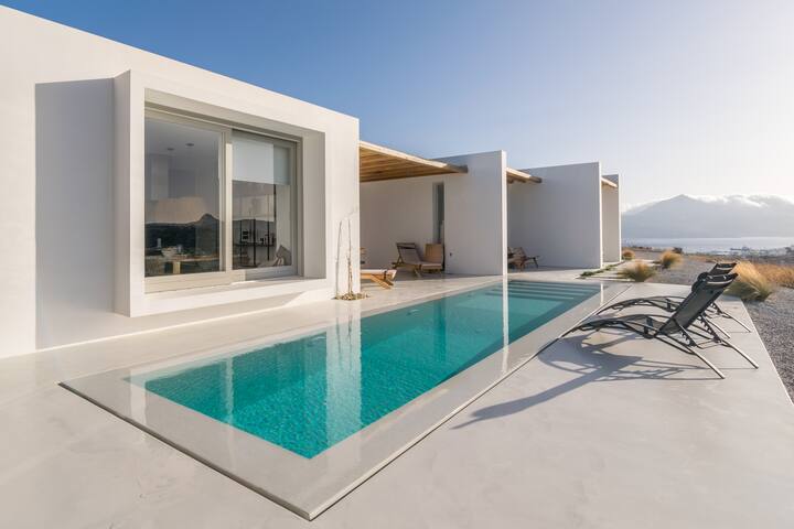 THEIA VILLA gallery image 2