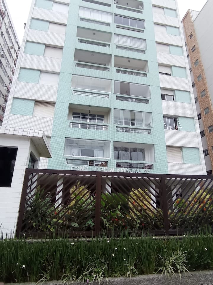 Kitnet Em Santos óTima Localização Pé Na Areia - Santos, Brasil