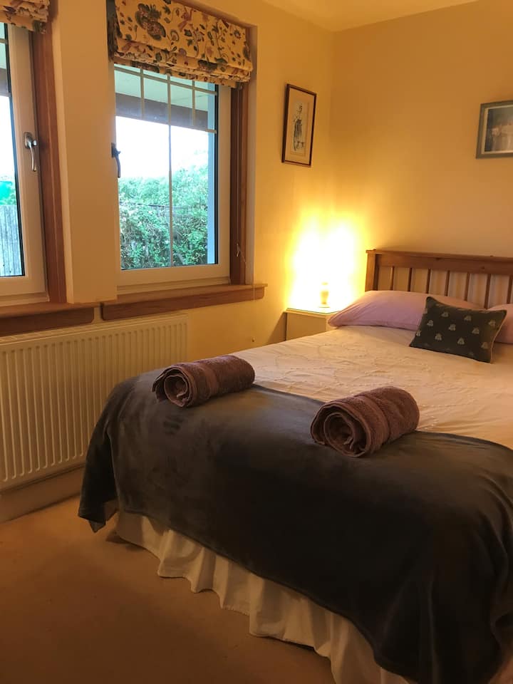 1 Bedroom, Country Location, 6 Miles From Perth - Fife