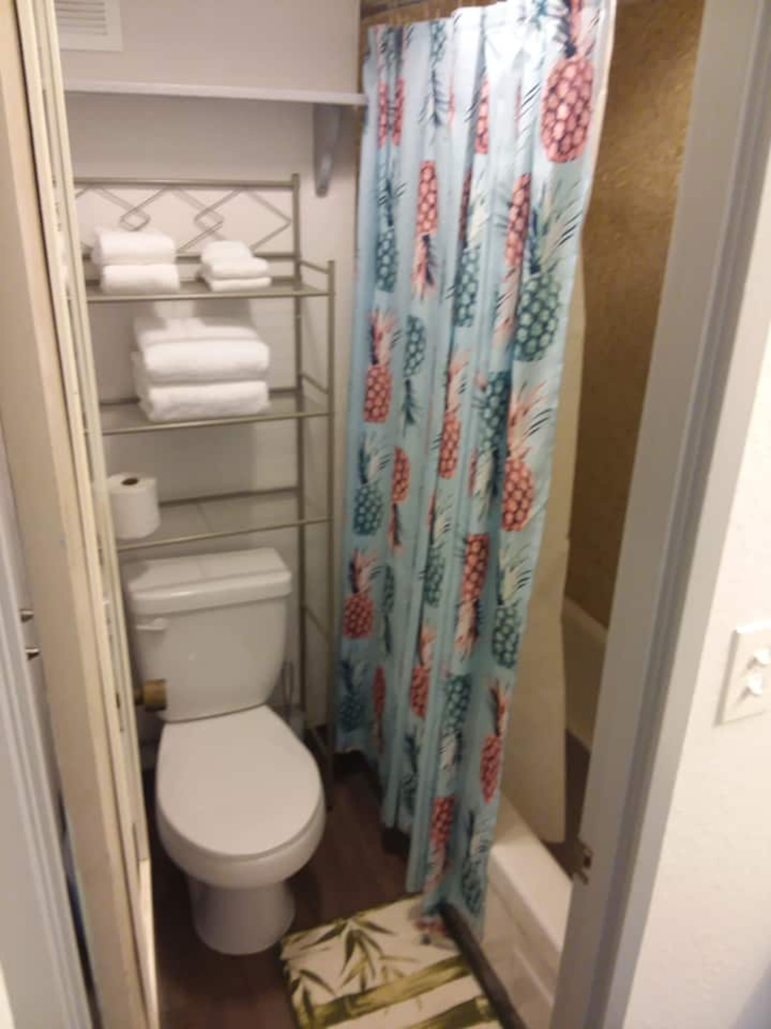 Condo in Hauula · ★4.8 · 1 bedroom · 2 beds · 1 private bath - Image 14