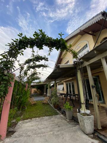 Holiday Home by Airport one station hometel gallery image 2