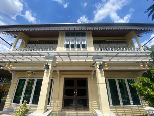 Holiday Home by Airport one station hometel gallery image 3