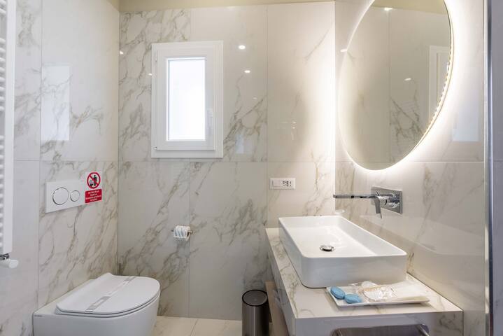 ELICAL Exclusive Private Suites gallery image 5