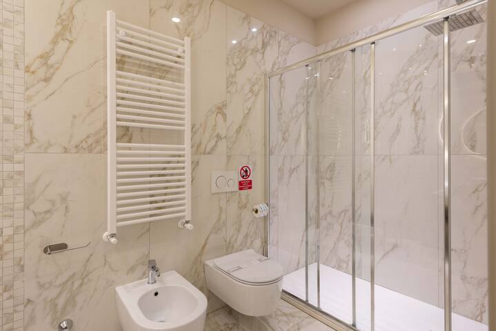 ELICAL Exclusive Private Suites gallery image 3