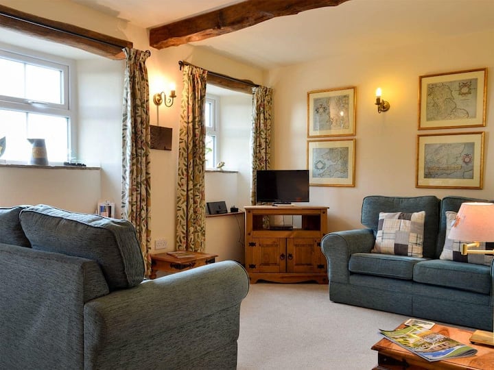 Demdyke Cottage 2 Bedroom Country Farm Cottage - Lancashire