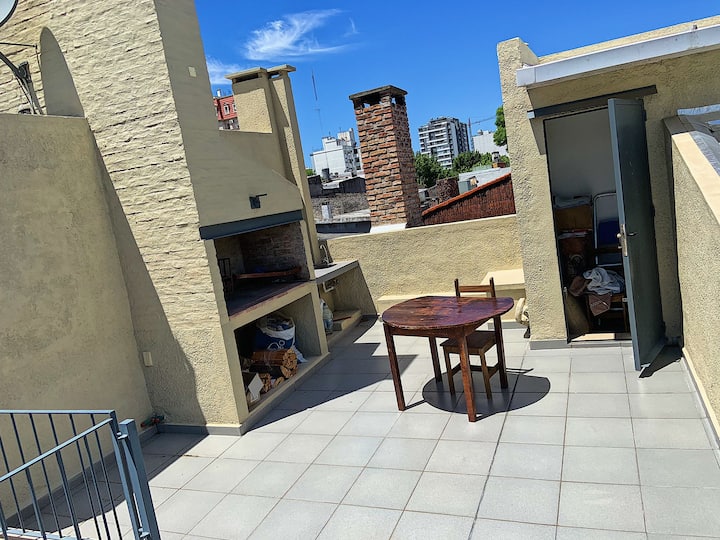 Hermoso Apartamento,2 Pisos Con Terraza Y Barbacoa - Montevideo