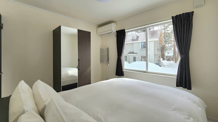 2F Queensize-Schlafzimmer