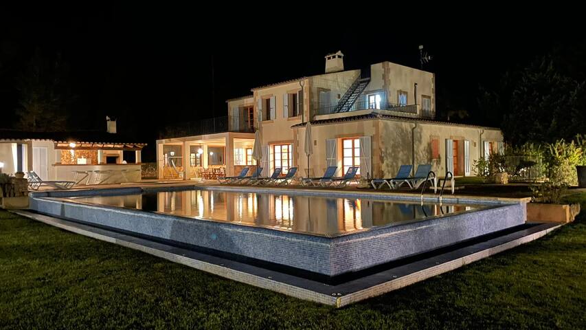 NEU: Finca mit Pool und atemberaubender View gallery image 5