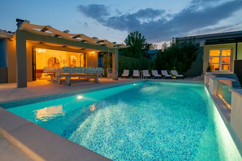 Villa Ravijola with heated pool - Grubine