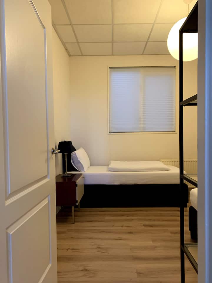 غرفة نوم ثانية إذا تم تأجيرها من قبل 3 أو أكثر 