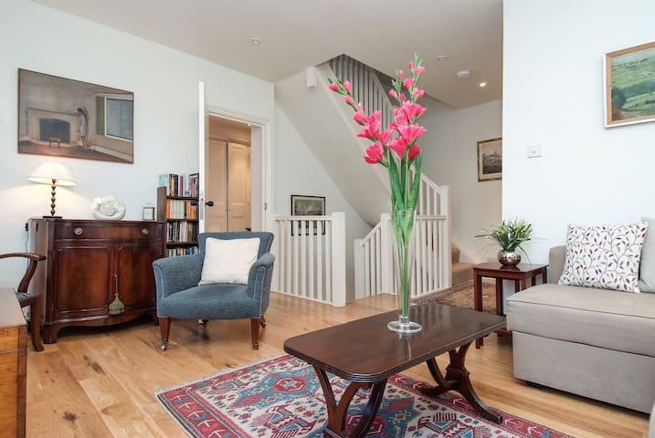 Delightful three bedroom house in quiet location