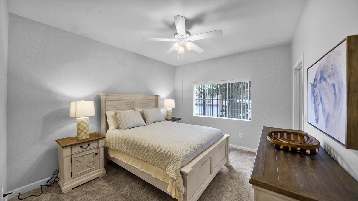 เตียงควีนไซส์ห้องนอน