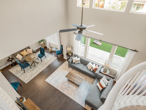 The Em House Clovis- Chefs Kitchen! King Bed Suite