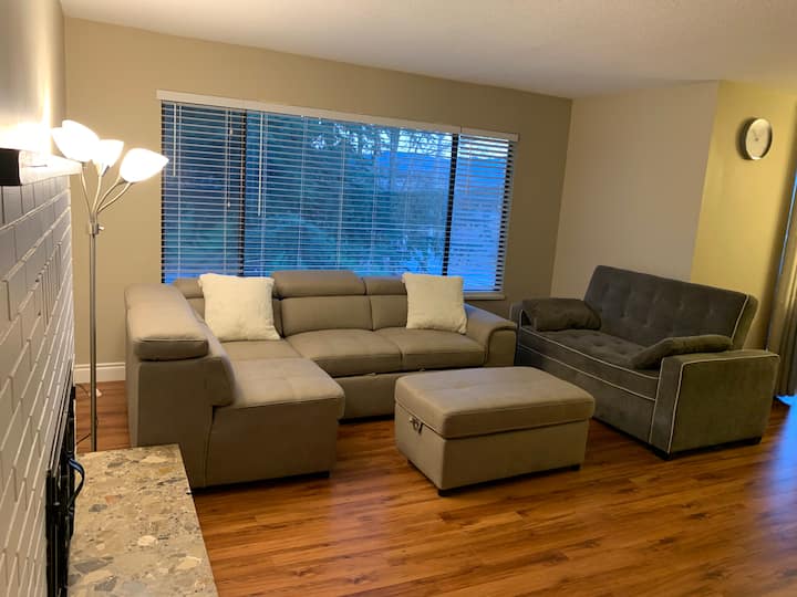 My Cheerful And Cozy Home - Abbotsford