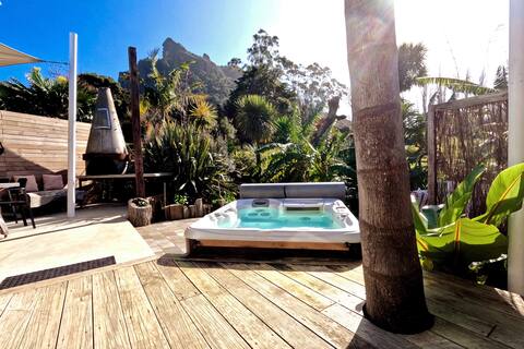 Adorable 1 bedroom oasis with private spa & sauna